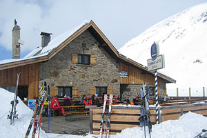 Schönwieshütte 2270 m.