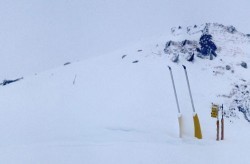 En meter snö i Italien - NU kommer snön! 